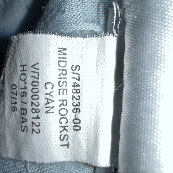 Old Navy | Rockstar Mid-Rise Jeans - Picture 4 of 5